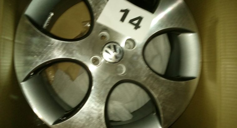 Golf 5 GTI style rim